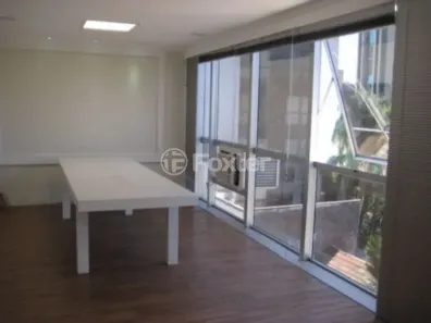 Sala Comercial à venda, 31m² no Rio Branco, Porto Alegre
