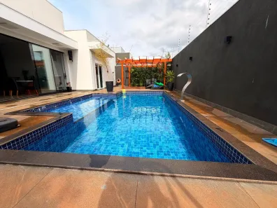 Casa com 3 Quartos à venda, 213m² no Jardim Oriental, Maringá
