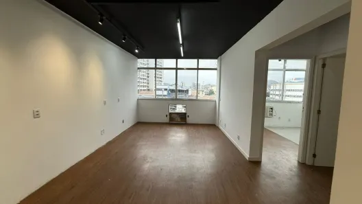 Sala Comercial para venda ou aluguel, 67m² no Madureira, Rio de Janeiro