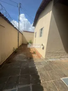 Casa com 3 Quartos à venda, 240m² no Conjunto Cássio Rezende, Uberaba