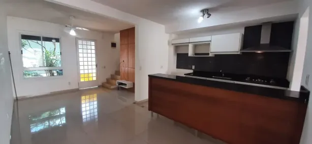 Sobrado com 2 Quartos para alugar, 65m² no Jardim Interlagos, Hortolândia