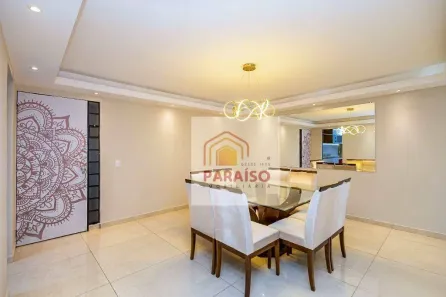 Apartamento com 2 Quartos para alugar, 97m² no Centro, Curitiba