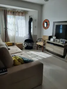 Sobrado com 3 Quartos à venda, 206m² no Hípica, Porto Alegre