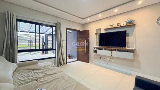 Sobrado com 3 Quartos à venda, 109m² no Bom Retiro, Joinville