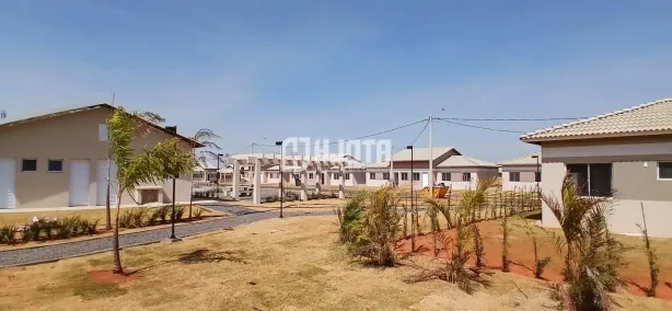 Casa de Condomínio com 2 Quartos à venda, 60m² no Jardim Versalhes, Bady Bassitt