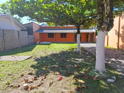 Casa com 3 Quartos à venda, 126m² no Barra do Saí, Itapoá