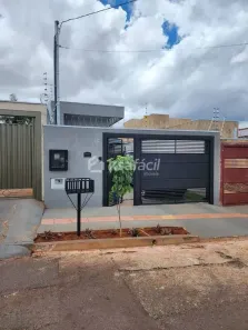 Casa com 3 Quartos à venda, 99m² no Vila Marcos Roberto, Campo Grande