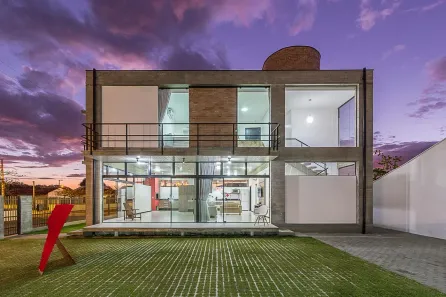 Sobrado com 7 Quartos à venda, 258m² no Centro, Penha