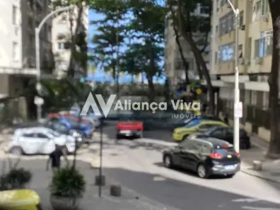 Apartamento com 2 Quartos à venda, 75m² no Leme, Rio de Janeiro
