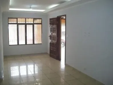 Casa com 3 Quartos para venda ou aluguel, 150m² no Jardim dos Cataldis, São Paulo
