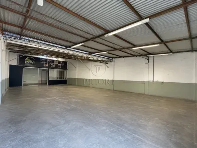 Galpão/Depósito/Armazém para alugar, 180m² no Navegantes, Porto Alegre