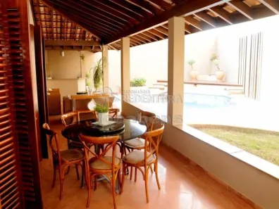 Casa com 3 Quartos à venda, 388m² no Vila Harmonia, Araraquara