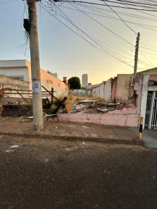 Lote/Terreno à venda, 160m² no Cazeca, Uberlândia