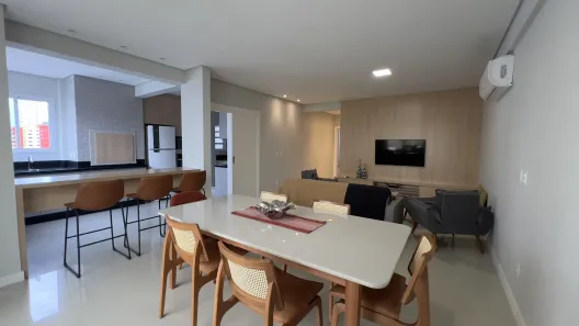 Apartamento com 3 Quartos para alugar, 122m² no Centro, Balneário Camboriú