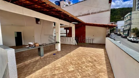 Casa com 4 Quartos à venda, 250m² no São Mateus, Juiz de Fora