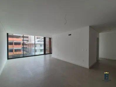 Apartamento com 3 Quartos à venda, 120m² no Jurerê, Florianópolis