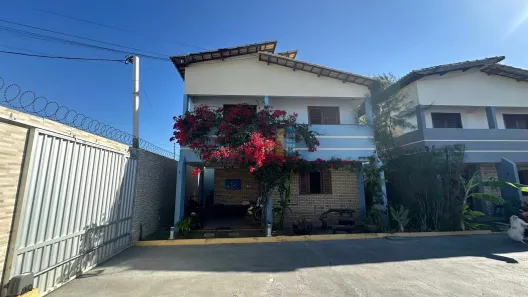 Casa com 3 Quartos para alugar, 120m² no Presidente Costa e Silva, Mossoró