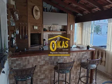 Sobrado com 4 Quartos à venda, 250m² no Vila Urupês, Suzano