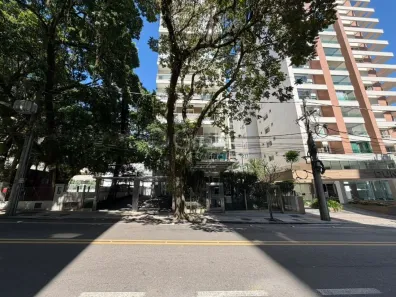 Apartamento com 4 Quartos para alugar, 178m² no Centro, Florianópolis