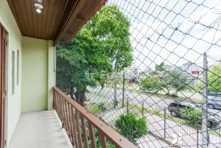 Sobrado com 4 Quartos à venda, 250m² no Sarandi, Porto Alegre