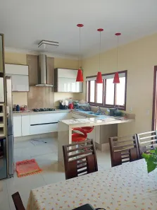 Sobrado com 4 Quartos à venda, 250m² no Jardim Quintas das Videiras, Jundiaí