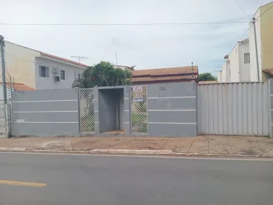 Casa com 3 Quartos para venda ou aluguel, 400m² no Centro-Sul, Várzea Grande