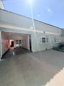 Casa com 3 Quartos à venda, 180m² no Setor Leste, Brasília
