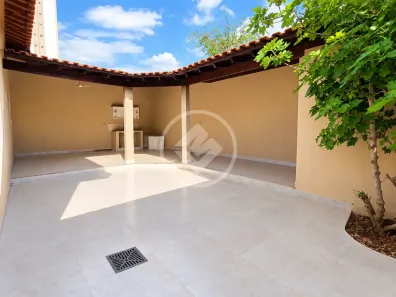 Casa com 3 Quartos para alugar, 260m² no Vila Bandeirantes, Araçatuba