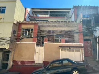 Casa com 3 Quartos para alugar, 75m² no Centro, São João de Meriti