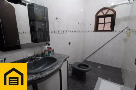 Sobrado com 3 Quartos à venda, 180m² no Vila Bocaina, Mauá