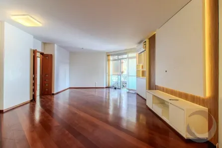 Apartamento com 3 Quartos à venda, 156m² no Centro, Florianópolis