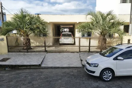 Casa com 5 Quartos à venda, 312m² no Lídia Duarte, Camboriú