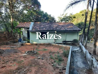 Fazenda/Sítio com 8 Quartos à venda, 90m² no Área Rural de Araguari, Araguari