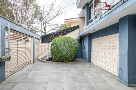 Casa com 3 Quartos para venda ou aluguel, 297m² no Vila Romana, São Paulo