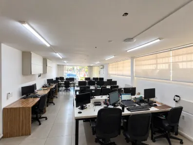 Sala Comercial para alugar, 425m² no Anhangabaú, Jundiaí