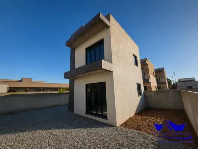 Sobrado com 2 Quartos à venda, 66m² no Guaratuba, Guaratuba