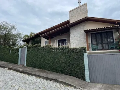 Casa com 5 Quartos à venda, 220m² no Bom Abrigo, Florianópolis