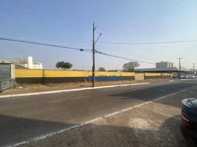 Lote/Terreno para alugar, 4200m² no Setor Industrial, Brasília