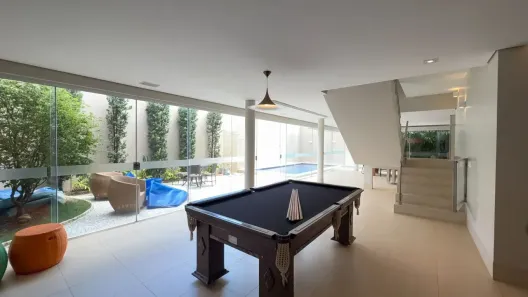 Sobrado com 4 Quartos à venda, 420m² no Nova Uberlândia, Uberlândia