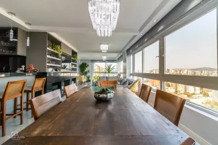 Apartamento com 3 Quartos à venda, 204m² no Rio Branco, Porto Alegre