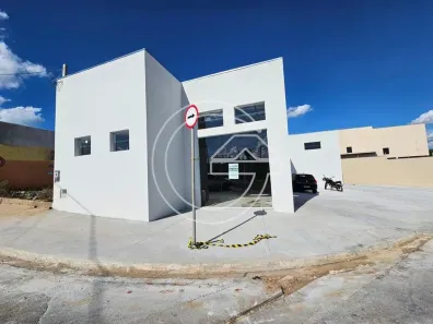 Imóvel Comercial para alugar, 200m² no Centro, Marília