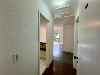 Apartamento com 2 Quartos para alugar, 65m² no Itaipava, Petrópolis