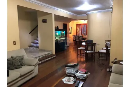 Casa com 3 Quartos à venda, 240m² no Lar São Paulo, São Paulo