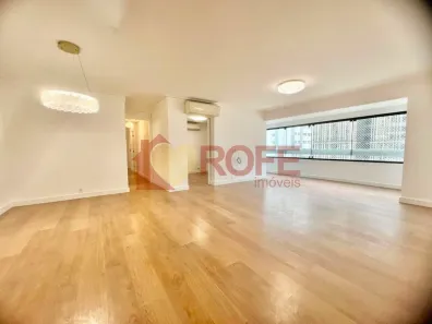 Apartamento com 4 Quartos para alugar, 147m² no Vila Uberabinha, São Paulo
