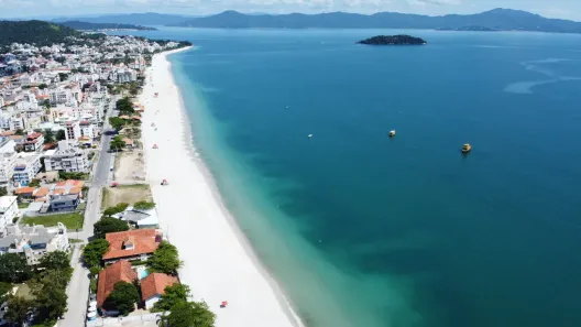 Apartamento com 1 Quarto para alugar, 45m² no Cachoeira do Bom Jesus, Florianópolis