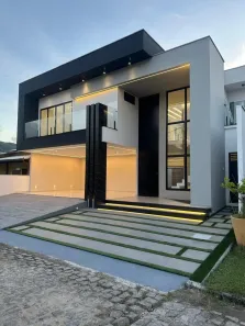 Casa de Condomínio com 5 Quartos para alugar, 235m² no Campo Grande, Rio de Janeiro