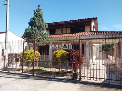 Casa com 6 Quartos para alugar, 246m² no Central, Gravataí