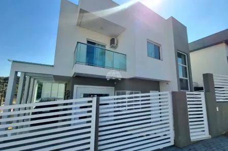 Sobrado com 3 Quartos à venda, 204m² no Santa Terezinha, Pato Branco