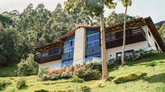 Casa com 5 Quartos à venda, 1060m² no Samambaia, Petrópolis