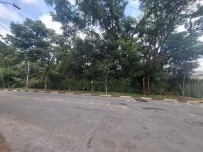 Lote/Terreno à venda, 780m² no Jardim Ana Estela, Carapicuíba